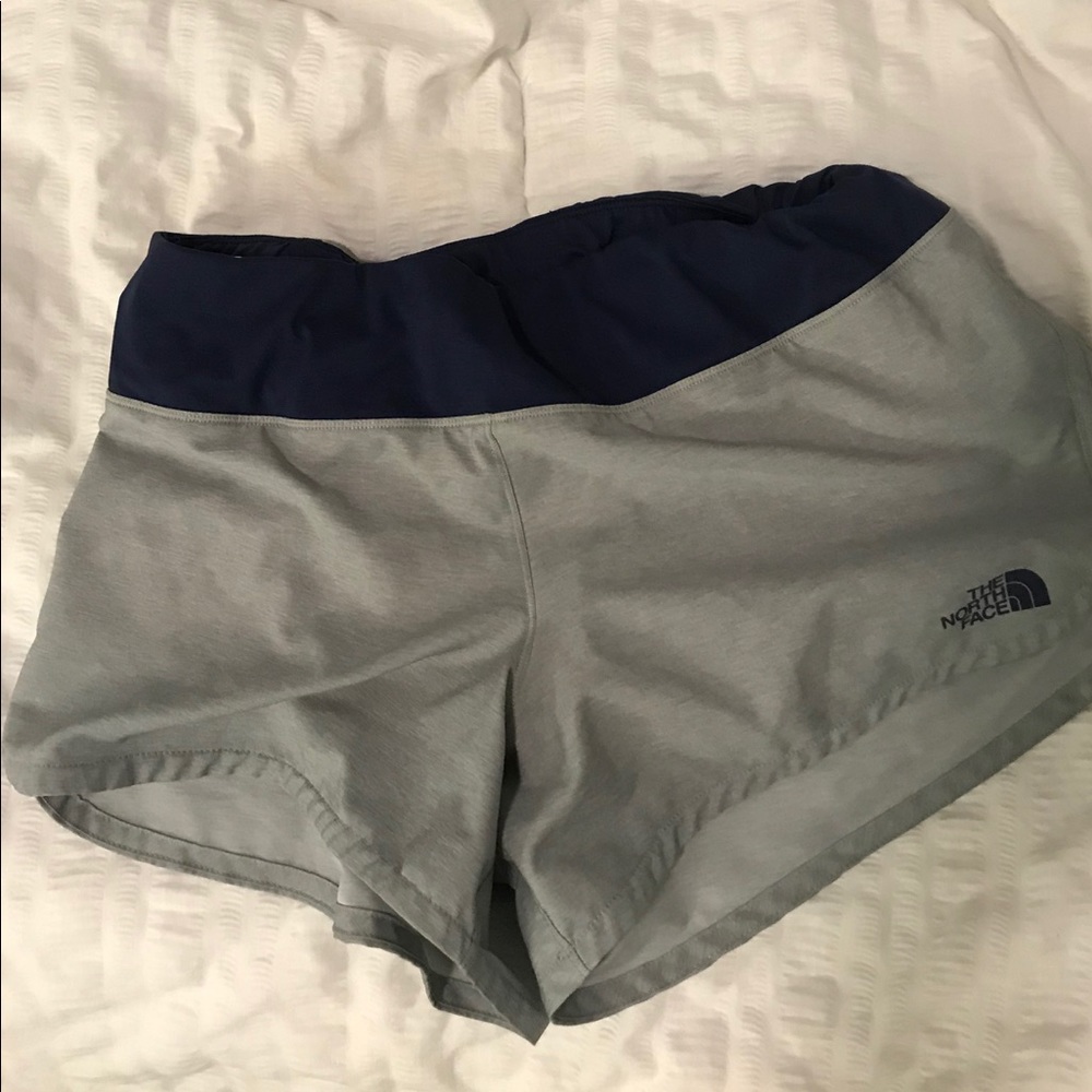 NORTH FACE SHORTS